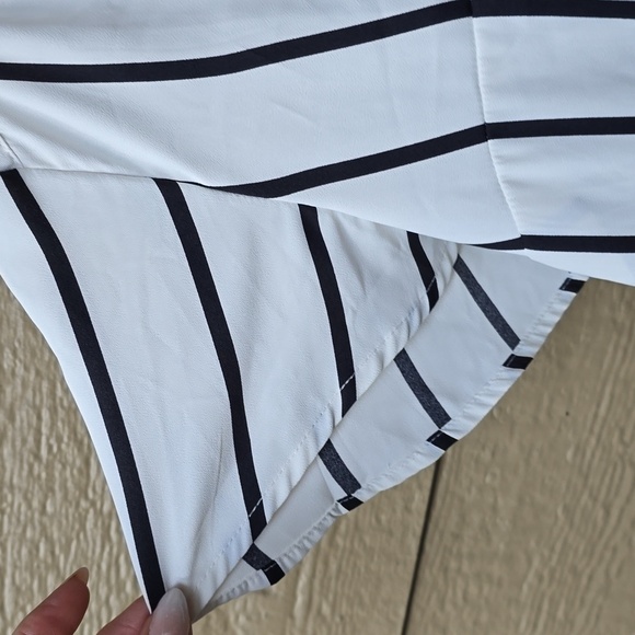 Torrid Harper Flutter Sleeve Blouse Black White Stripe 2X - Picture 7 of 14